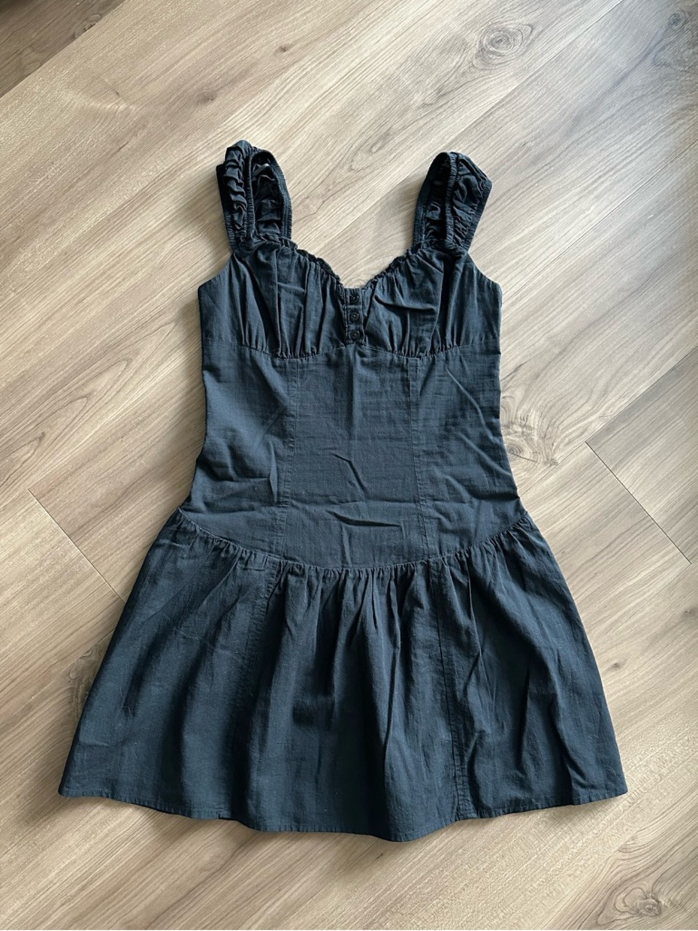 Garage black dress 🖤
